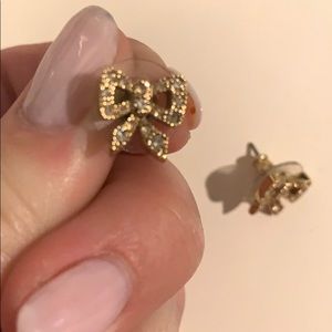 Gold and ‘diamond’ bow studs!